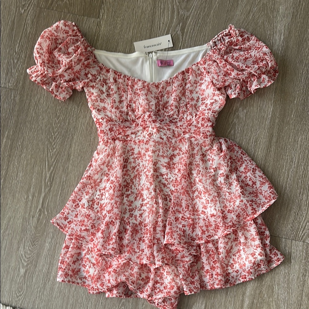 New Francesca’s Pink and White Floral Ruffled Tiered Sundress size Medium